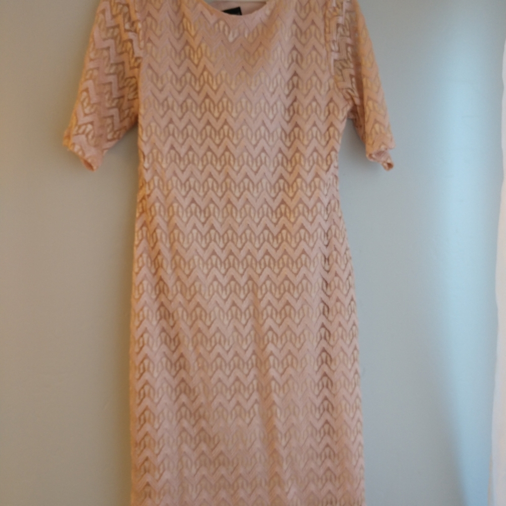 Women's pink dress